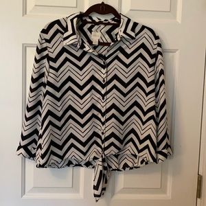 Chico’s 3/4 sleeve button up shirt with tie waist